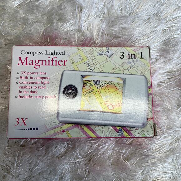 Lighted Magnifier & Compass Compact - Picture 1 of 7